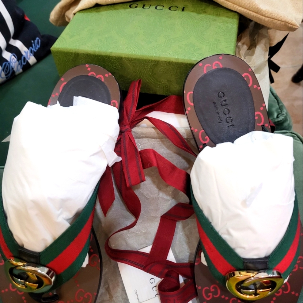 Gucci Marmont slides size 8 - 38